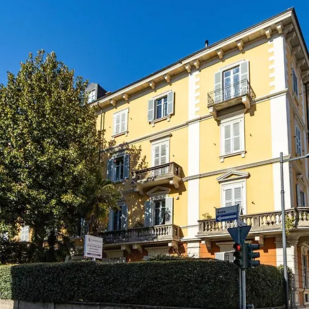 Apartamento L'atelier, Artistc Luxury Apartment, Ac Wifi, Garage, Arona